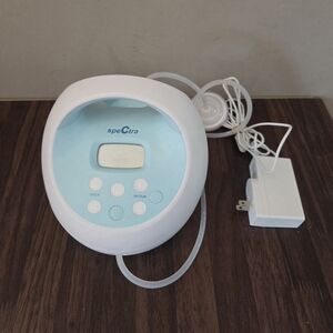 Spectra Electric Breast Pump in White and Blue